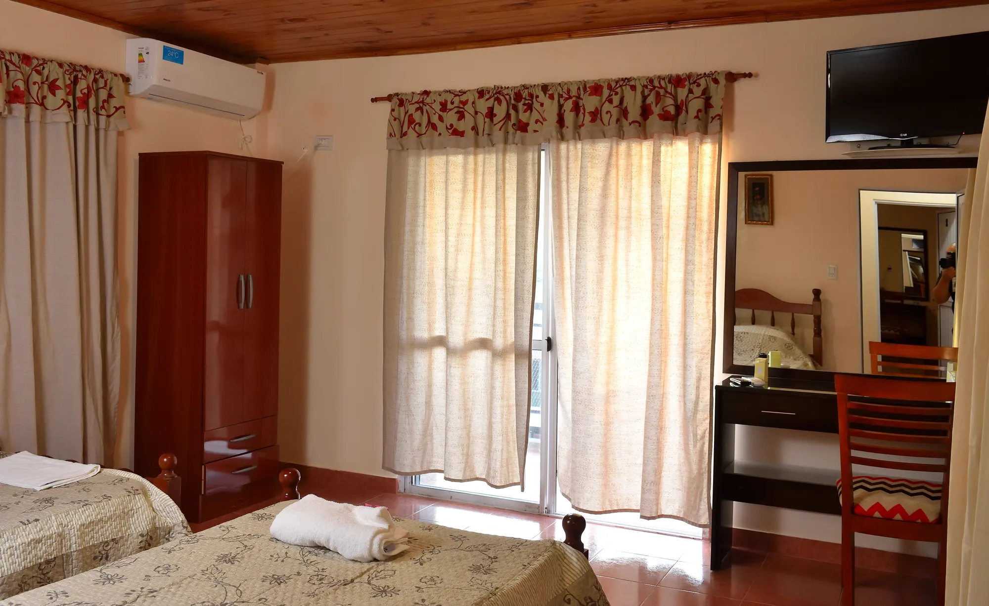 Habitación con balcón del Hospedaje JR